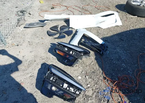 2026 Tesla Model Y Long Range Dual Motor All-Wheel Drive from USA, damaged, VIN 7SAYGDED3TA473088